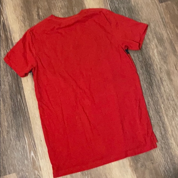 I’m selling a medium red and blue Levi T-shirt. - Picture 4 of 4
